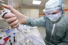 
اول وفاة بإنفلونزا الخنازير في السعودية لمواطن يبلغ من العمر (30) عاماً