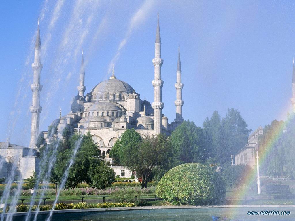 صورة المسجد الأزرق في تركيا
