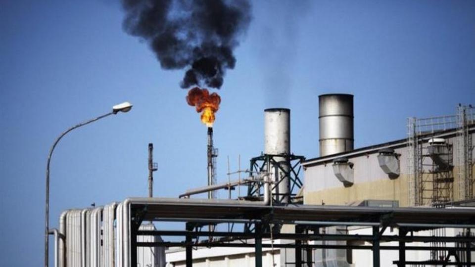 
ليبيا: الوضع المضطرب سيفقدنا 95% من إنتاج النفط