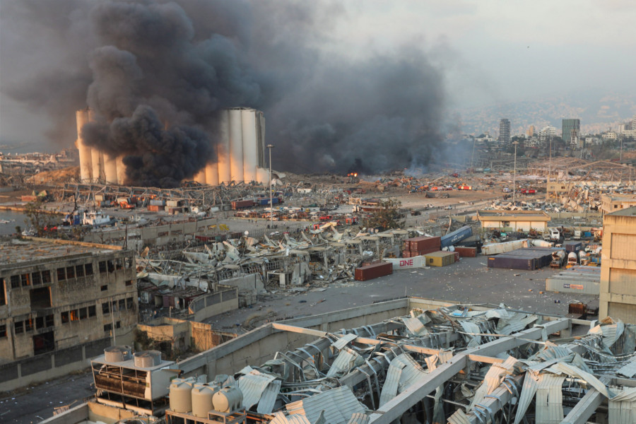 
صحف بريطانية: انفجار مرفأ بيروت بمثابة رصاصة الرحمة نتيجة الإهمال والفساد المتأصل