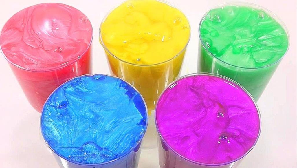 السلايم خطر على الصحة الإنجابية.. كيف تحمين طفلك؟